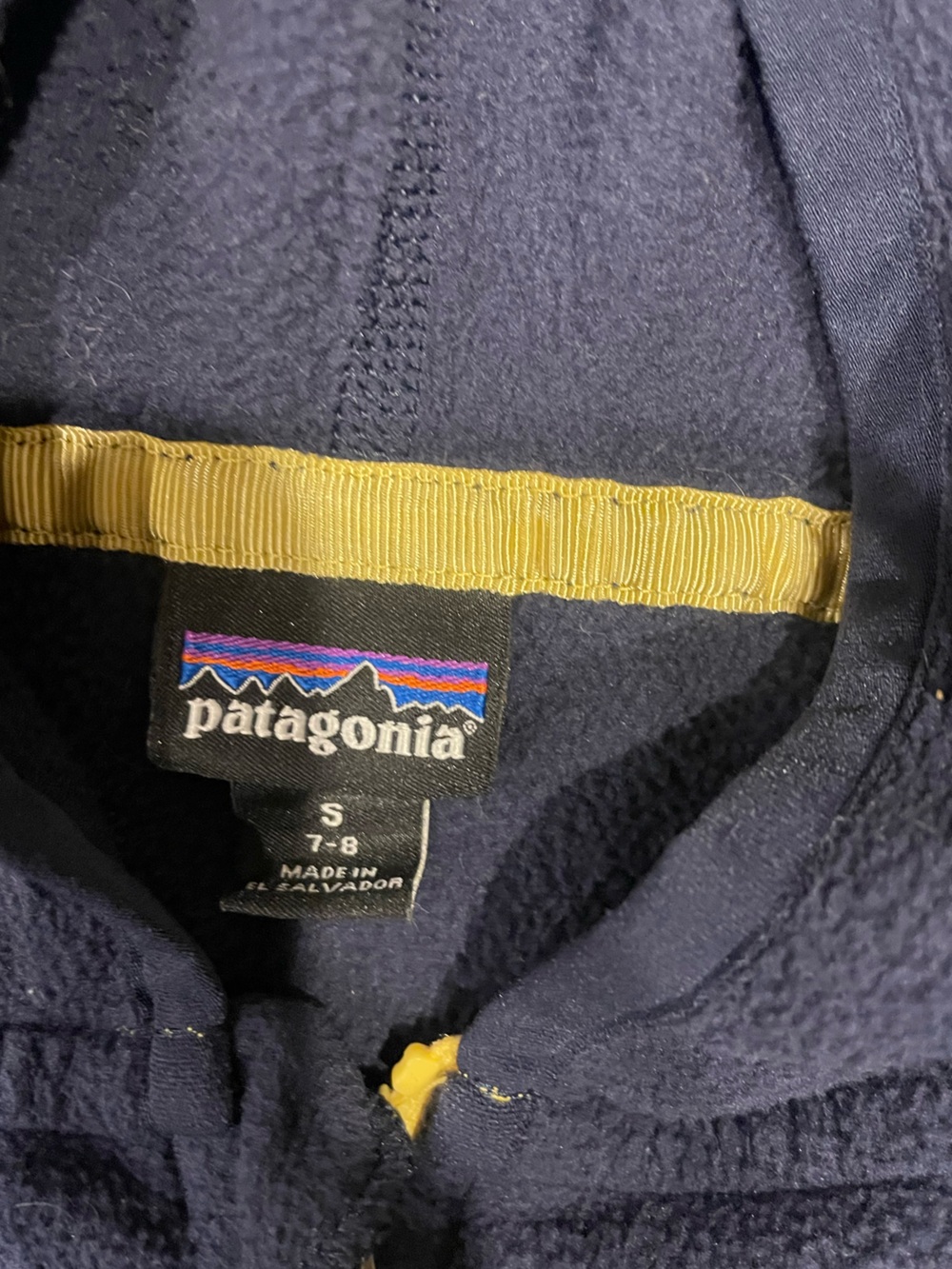 Children’s Patagonia Full Zip fleece jacket - Picture 2 of 3